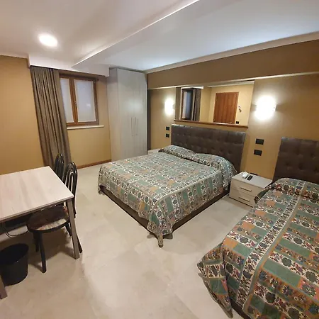 דירה Azalea & Domo 3 *