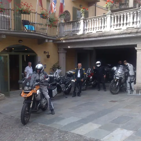 דירה Azalea & Domo 3 *